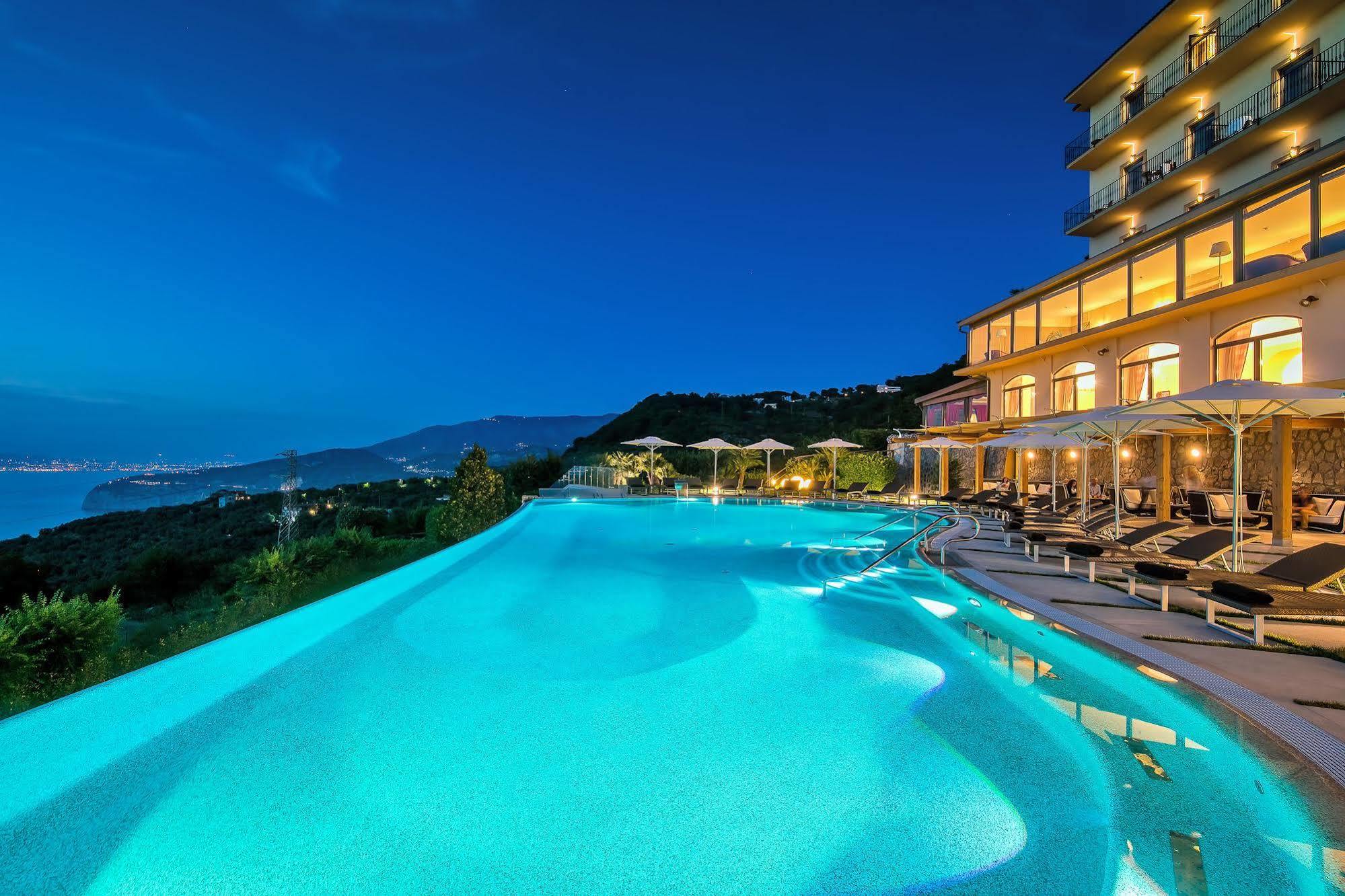 Grand Hotel Due Golfi SantʼAgata sui Due Golfi Dış mekan fotoğraf
