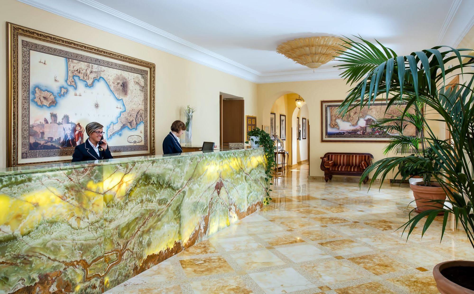 Grand Hotel Due Golfi SantʼAgata sui Due Golfi Dış mekan fotoğraf